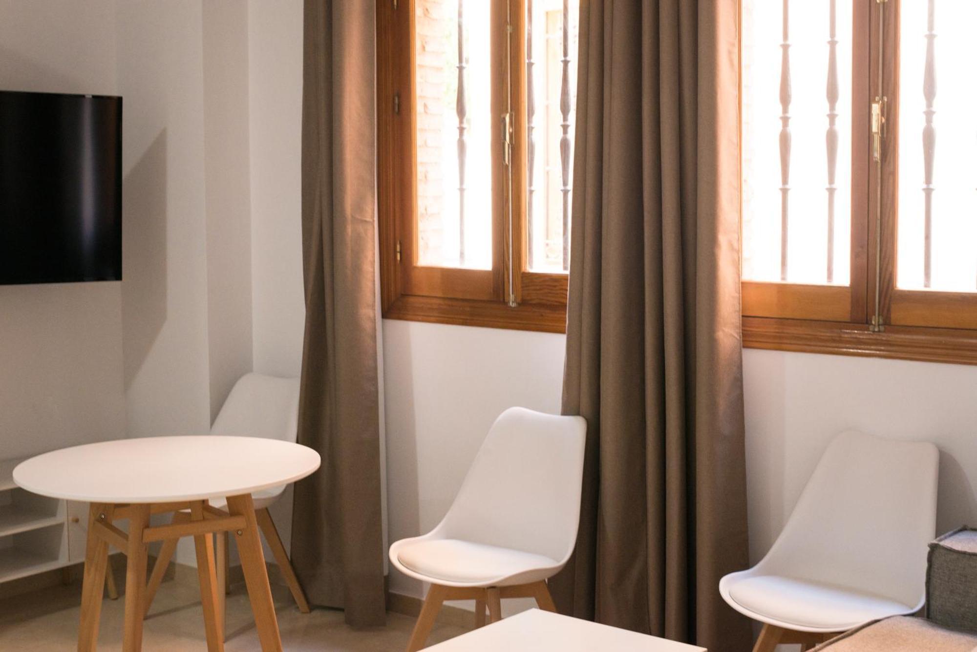 Apartamentos La Pila Del Pato Siviglia Esterno foto